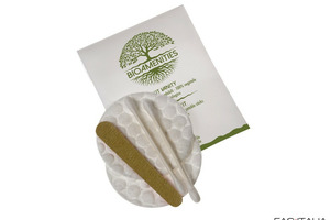 Biodegradable hygienic set with cotton pads, cotton buds and nail file